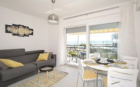 Seabreeze Apartment